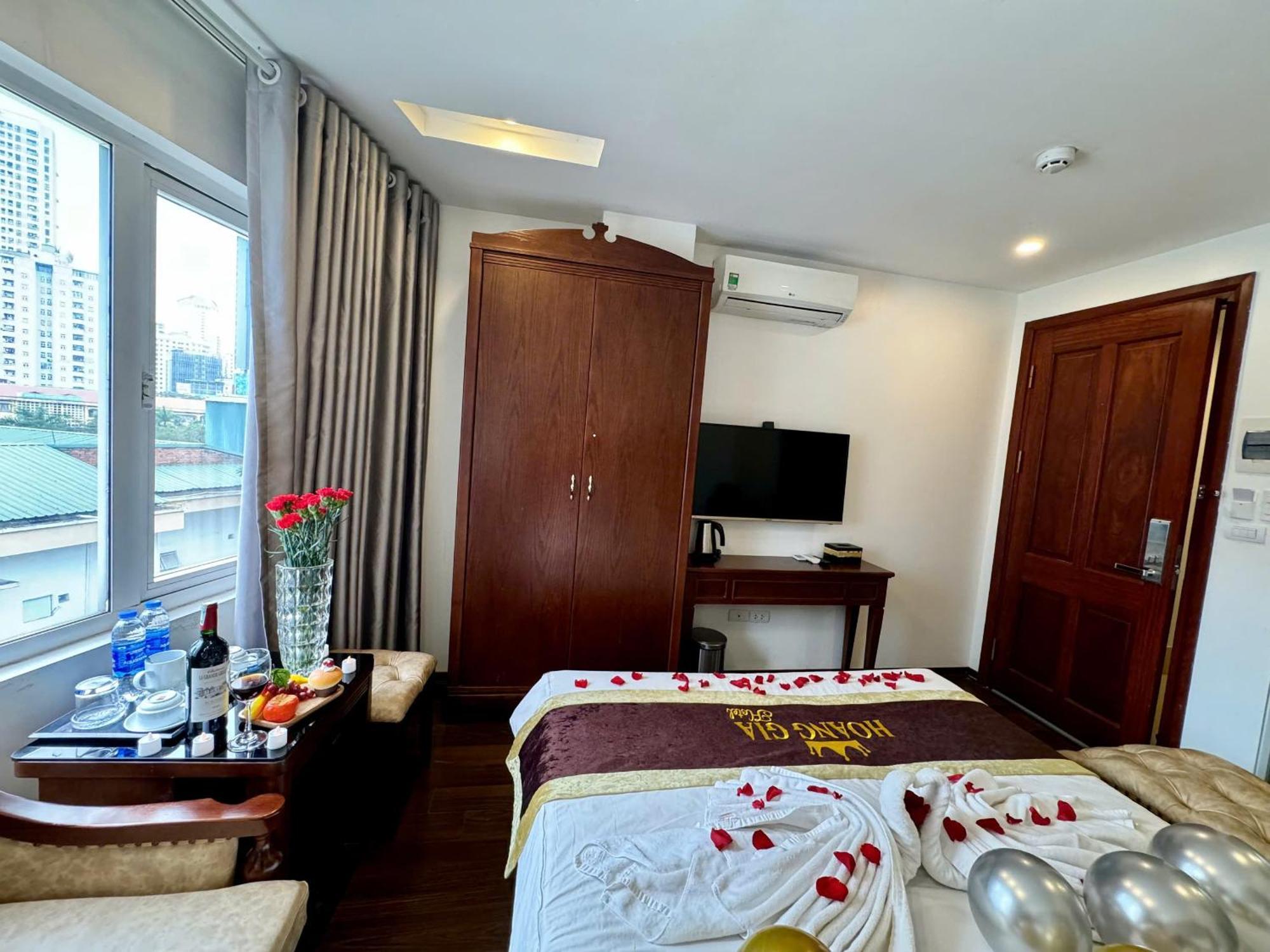 Royal Hotel Nhân Hòa Hanoi Esterno foto