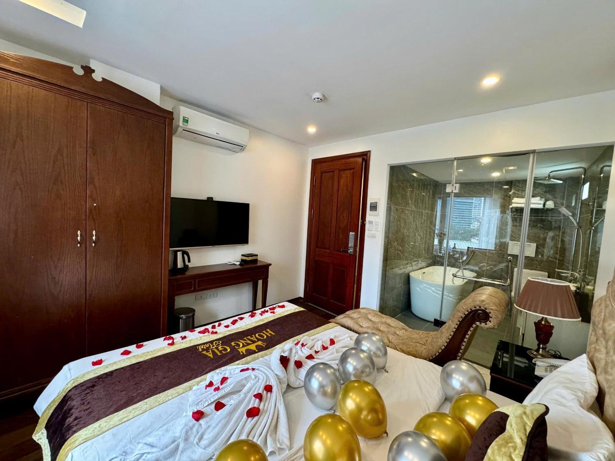 Royal Hotel Nhân Hòa Hanoi Esterno foto