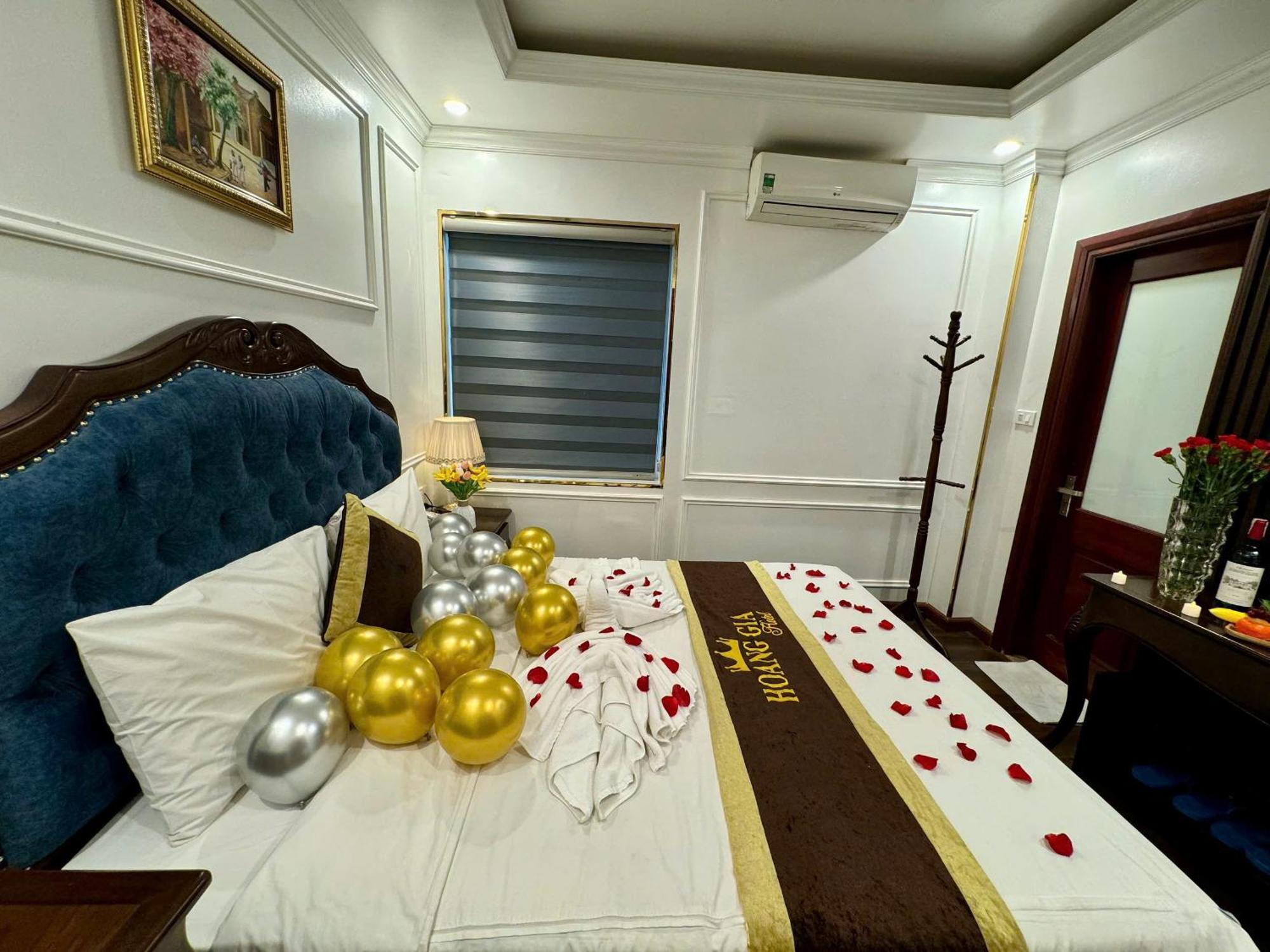 Royal Hotel Nhân Hòa Hanoi Esterno foto