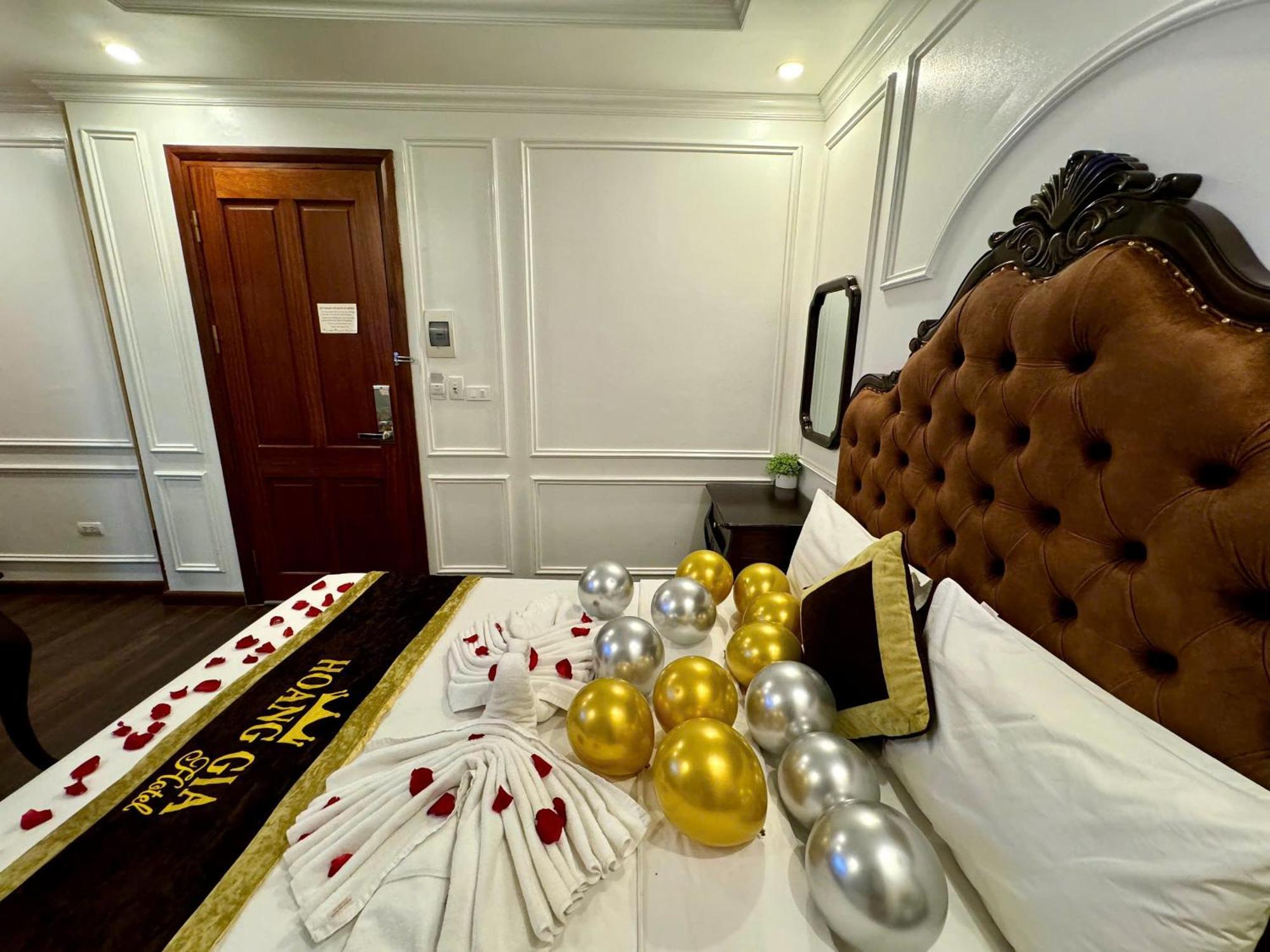Royal Hotel Nhân Hòa Hanoi Esterno foto