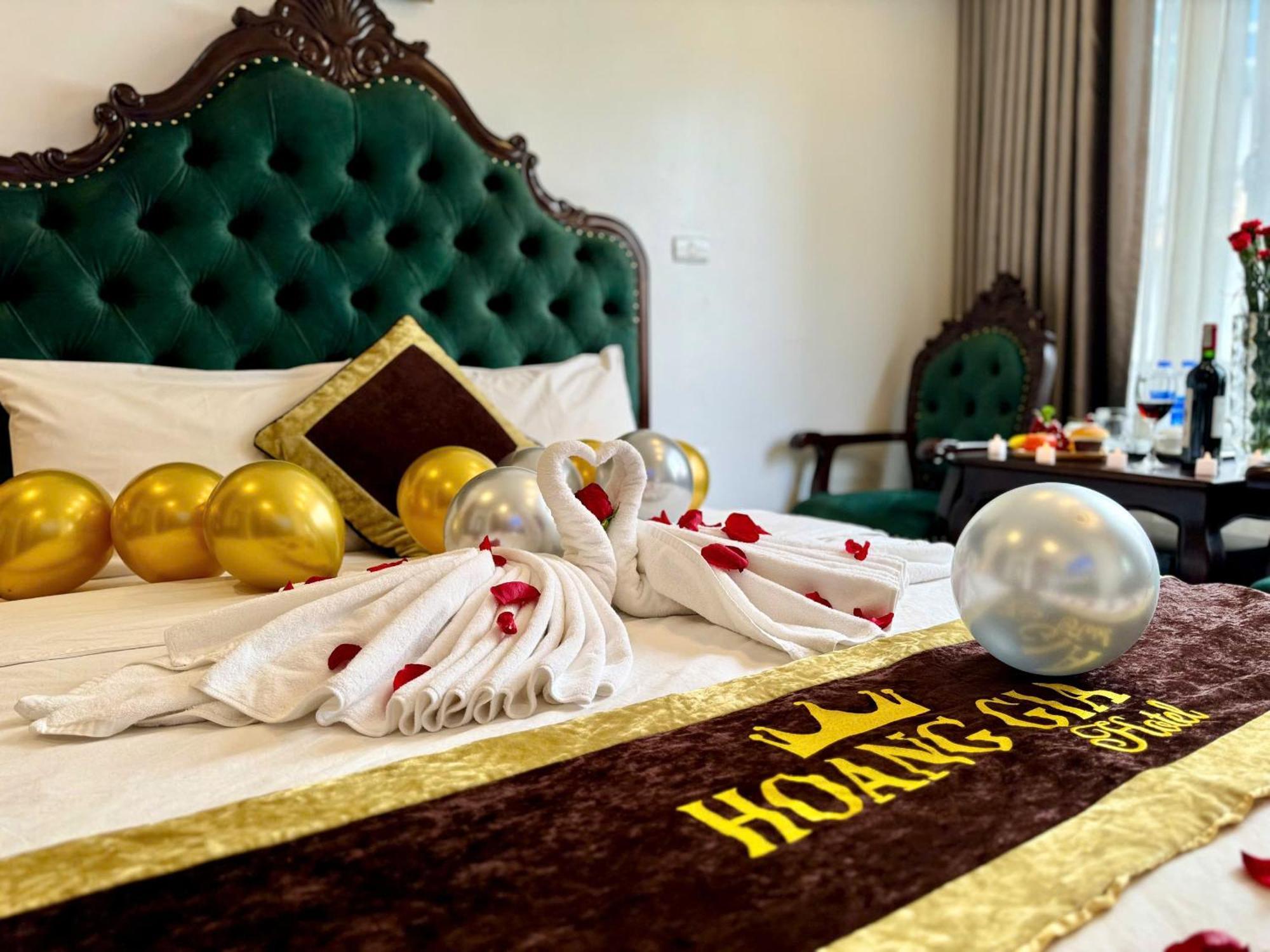 Royal Hotel Nhân Hòa Hanoi Esterno foto