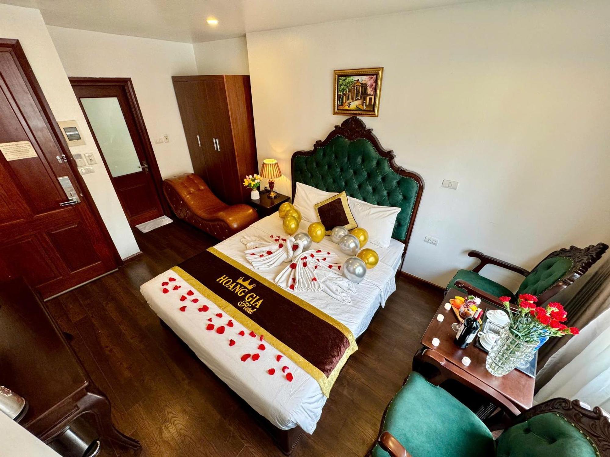 Royal Hotel Nhân Hòa Hanoi Esterno foto