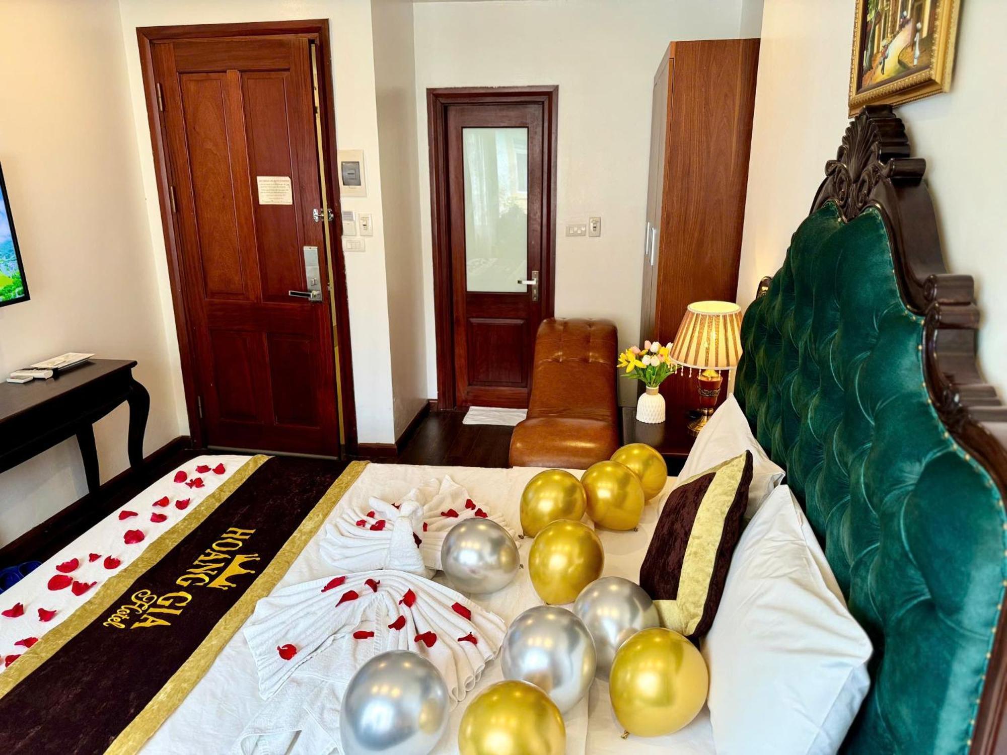 Royal Hotel Nhân Hòa Hanoi Esterno foto