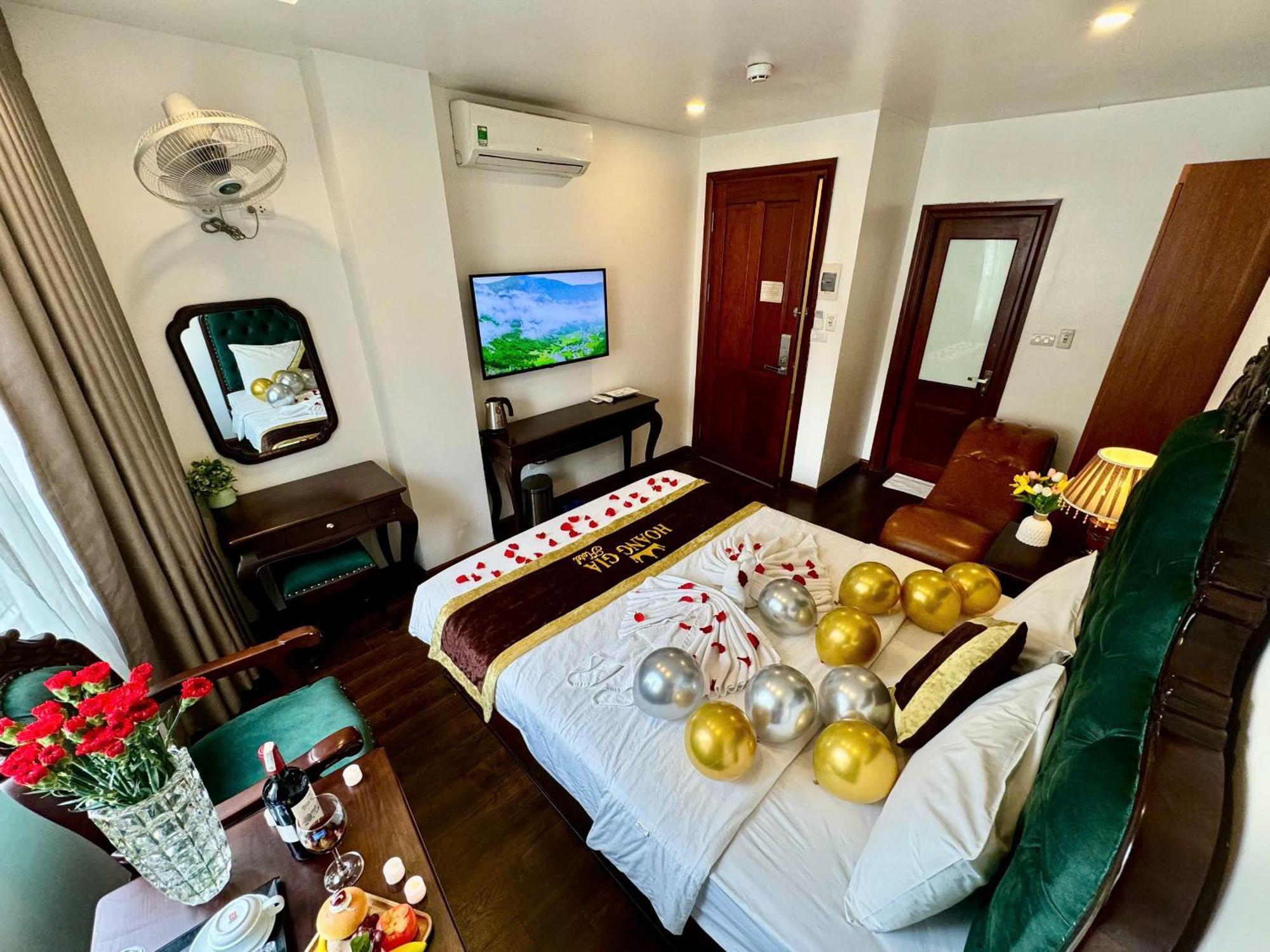 Royal Hotel Nhân Hòa Hanoi Esterno foto