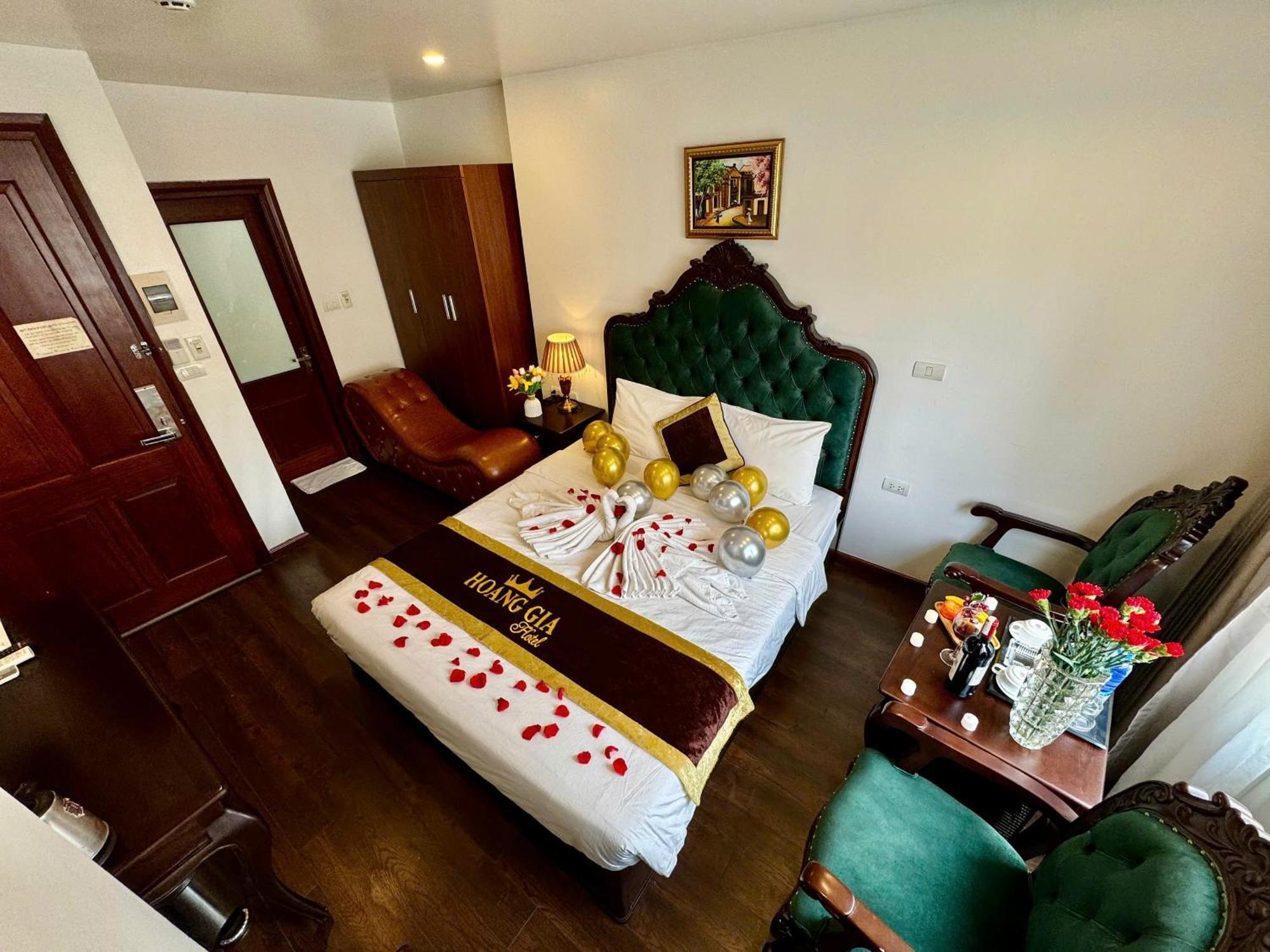 Royal Hotel Nhân Hòa Hanoi Esterno foto