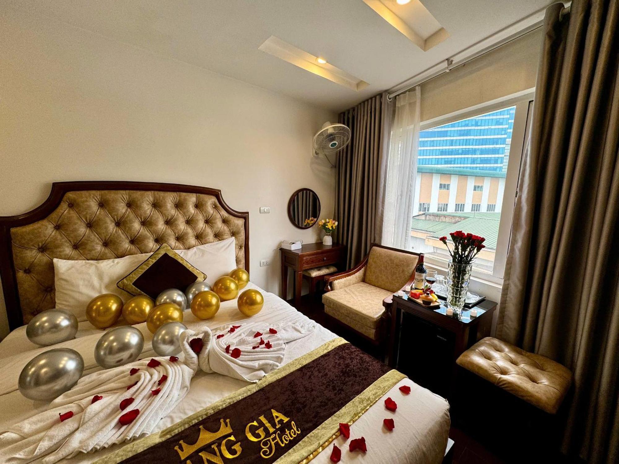 Royal Hotel Nhân Hòa Hanoi Esterno foto