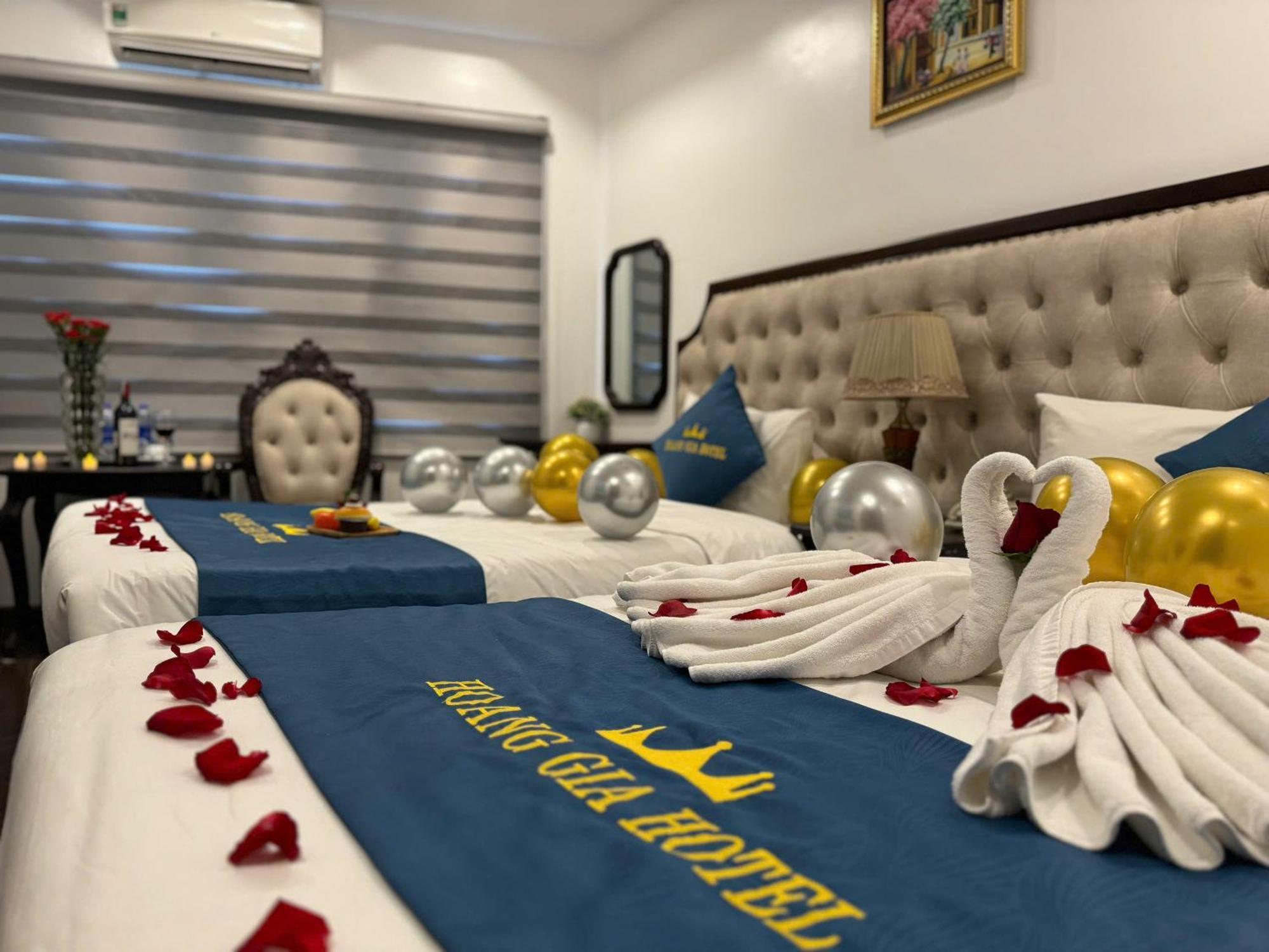 Royal Hotel Nhân Hòa Hanoi Esterno foto