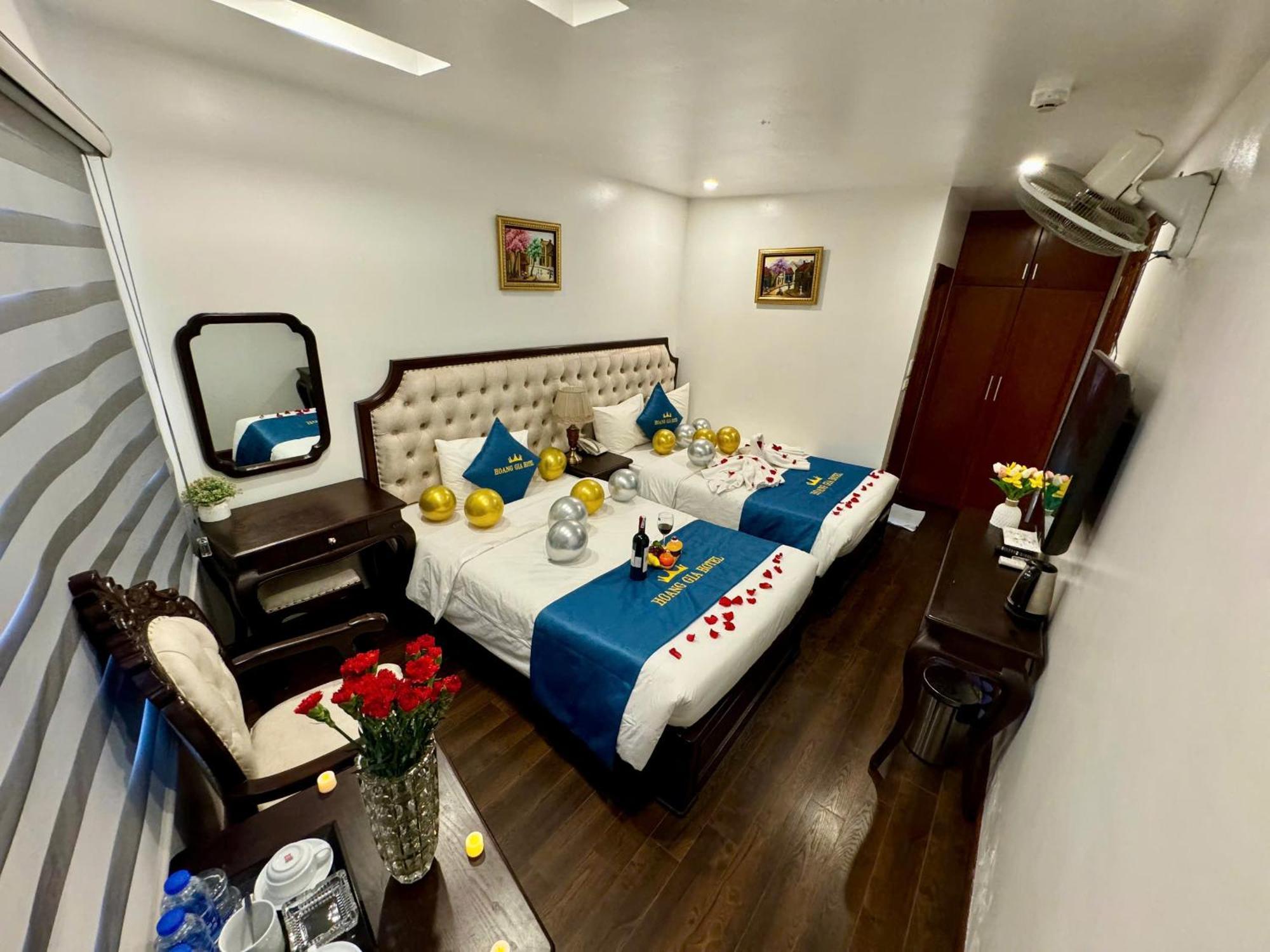 Royal Hotel Nhân Hòa Hanoi Esterno foto